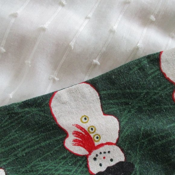 Vtg Woodland Christmas tablecloth - Picture 7 of 7